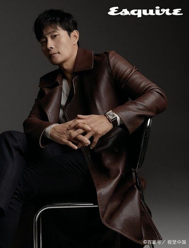 李秉宪拍时尚大片风度尽显 眉宇间完美诠释成熟魅力